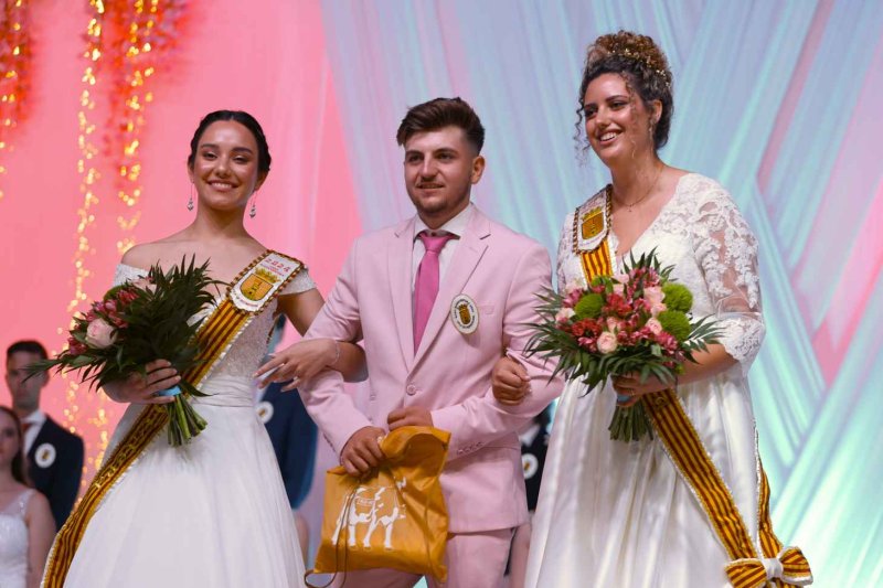 GALERIA de FOTOS d’una PRESENTACIÓ de les FESTES de JULIOL de PEDREGUER molt MUSICAL GALERIA de FOTOS d’una PRESENTACIÓ de les FESTES de JULIOL de PEDREGUER molt MUSICAL